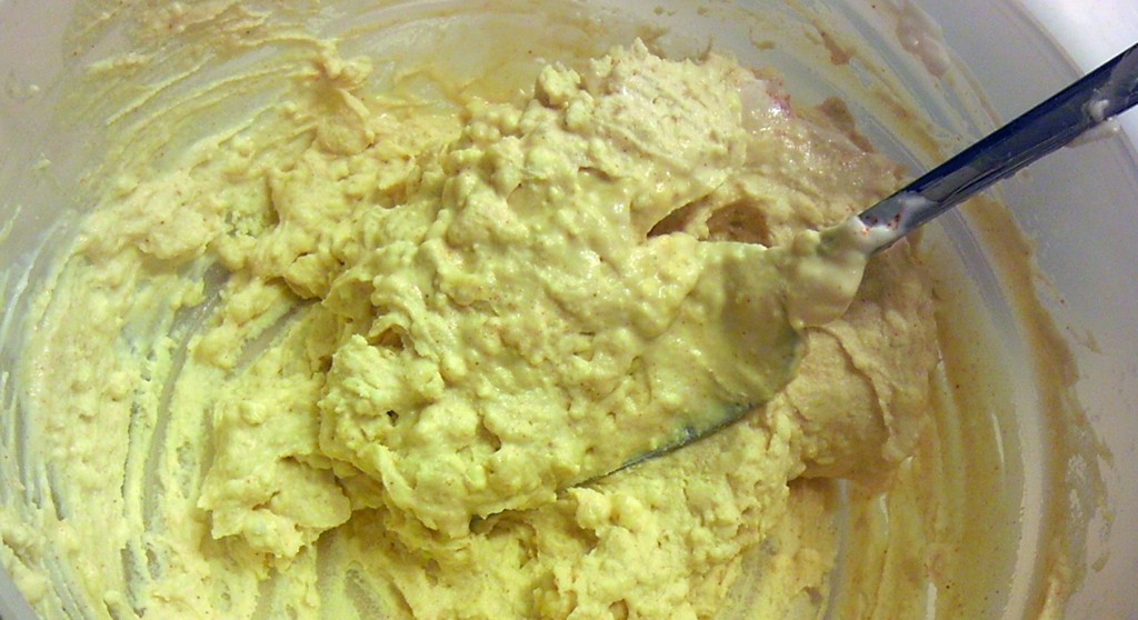 blend-the-yolk-mixture